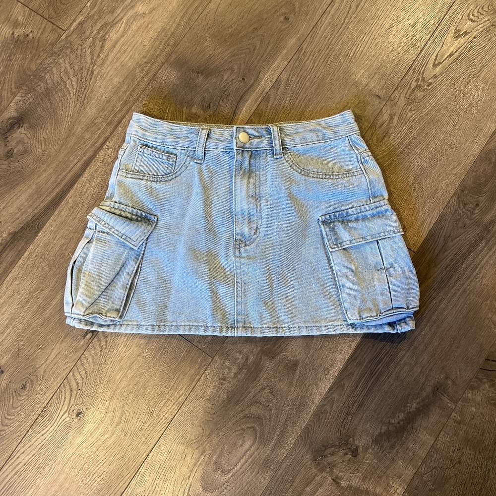 Cargo mini skirt